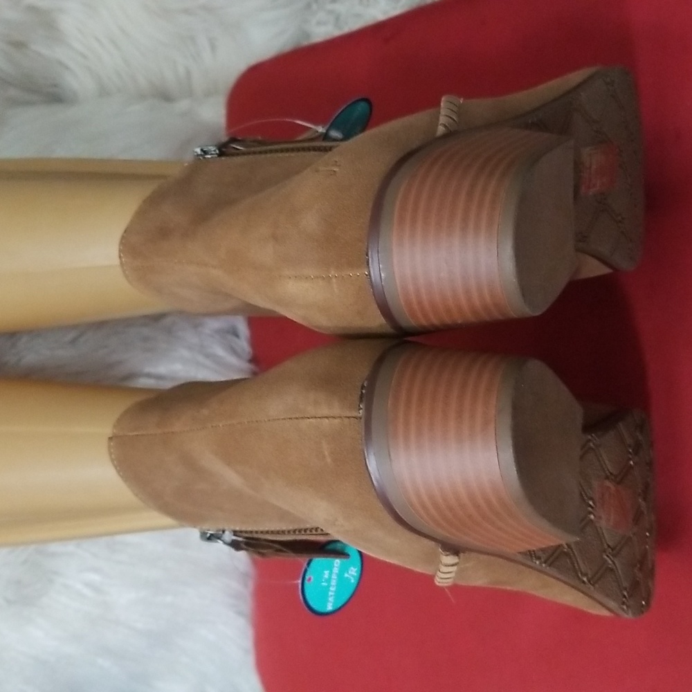 JACK ROGERS BOOTS - Picture 5 of 9